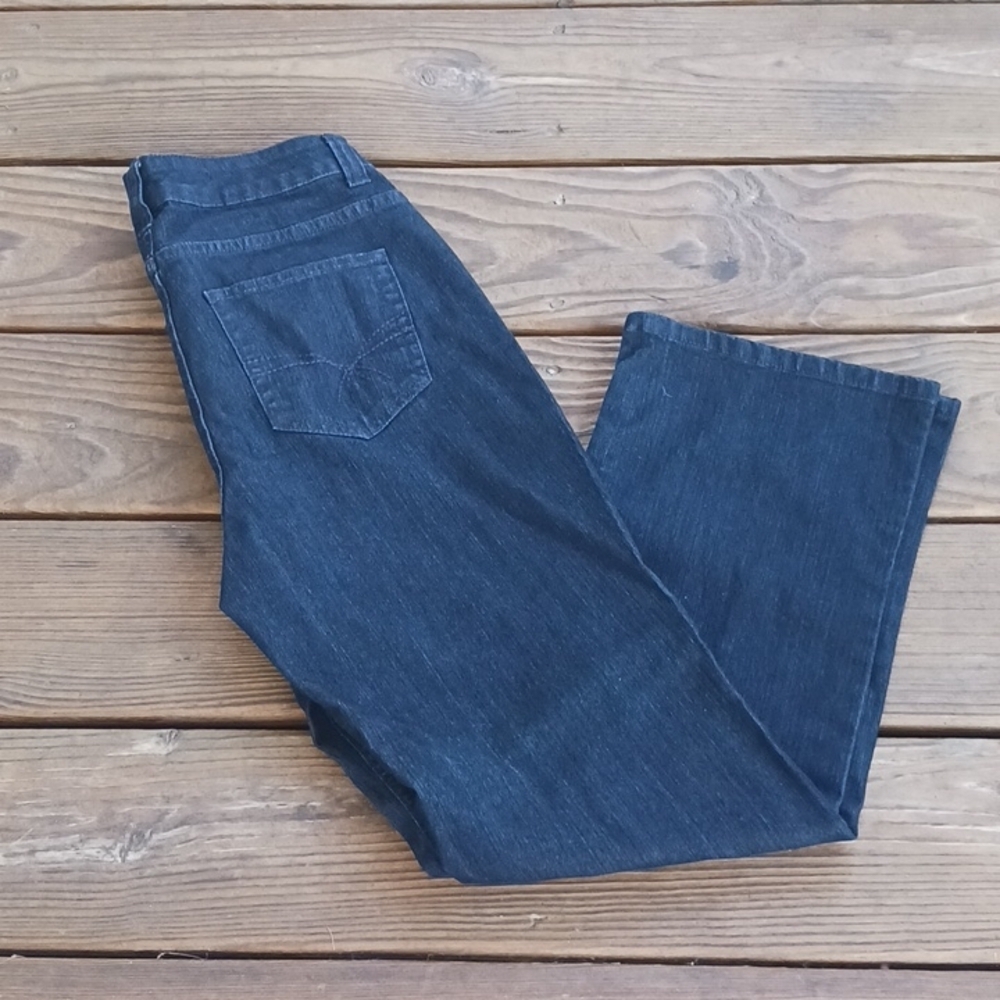 Croft & Barrow women's darkwash stretch jeans size 4P